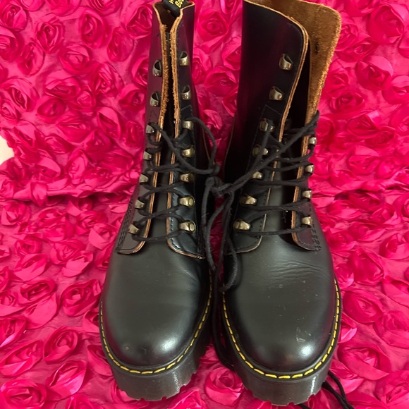 LEONA WOMEN'S VINTAGE SMOOTH LEATHER HEELED BOOTS - Picture 3 of 9